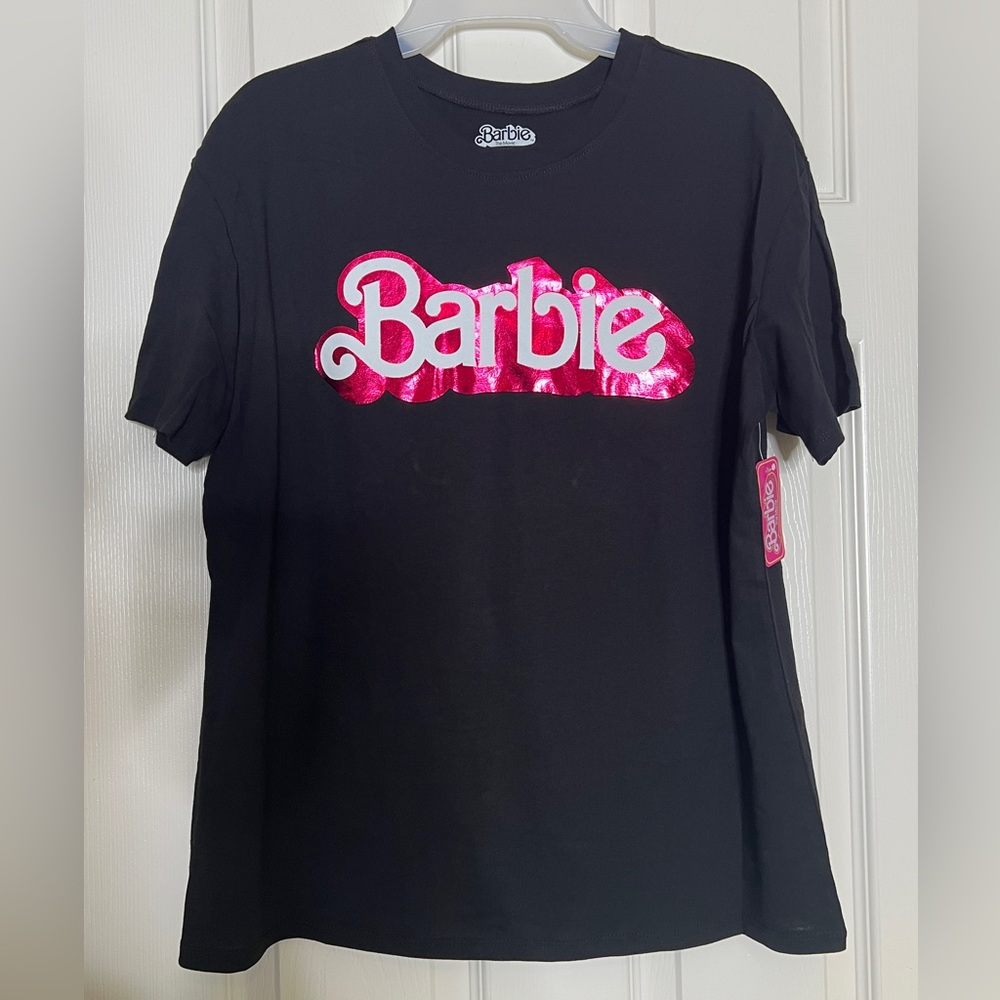 🩷 NWT! Barbie Pink Foil Black Tee - Picture 2 of 6
